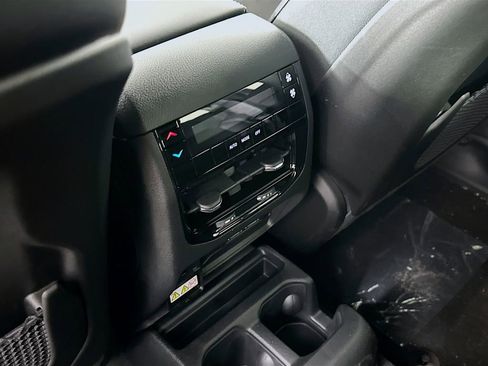 New 2025 Jeep Grand Cherokee L Altitude image 32