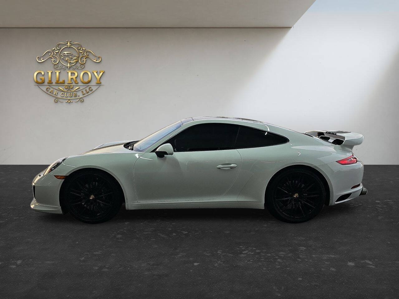 Used 2017 Porsche 911 Carrera image 4