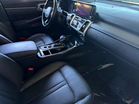 Used 2022 Kia Sorento SX FWD image 17