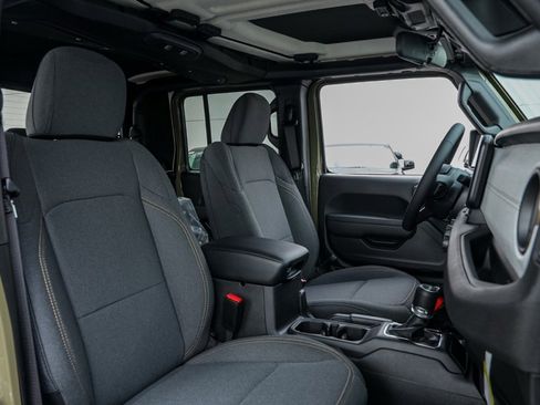 New 2026 Jeep Gladiator Sport image 17