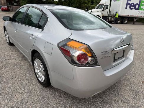 Used 2012 Nissan Altima 2.5 S FWD image 5