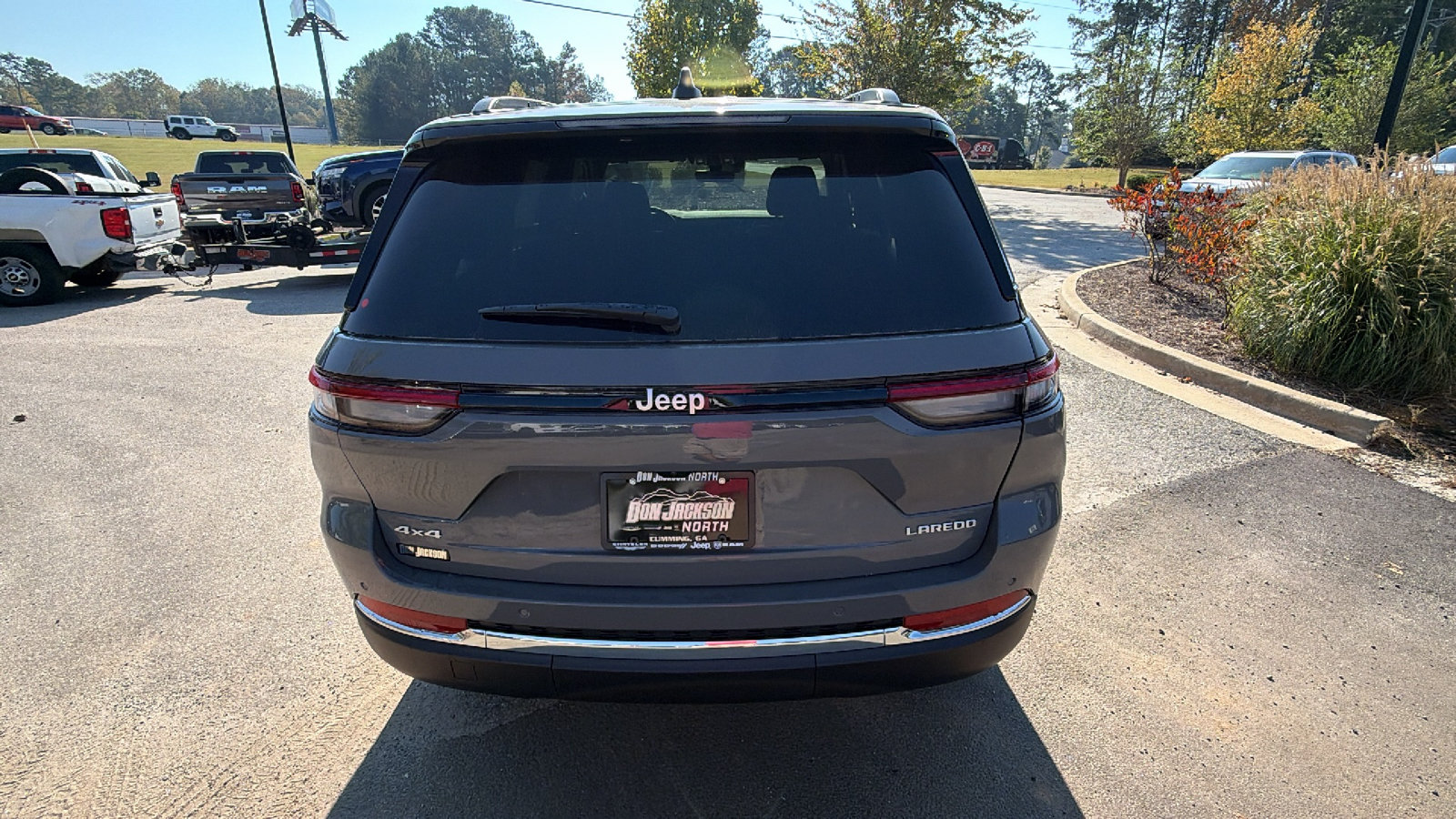 New 2027 Jeep Grand Cherokee Laredo X AWD/4WD image 9