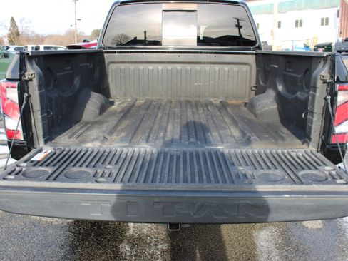 Certified 2021 Nissan Titan PRO-4X image 5