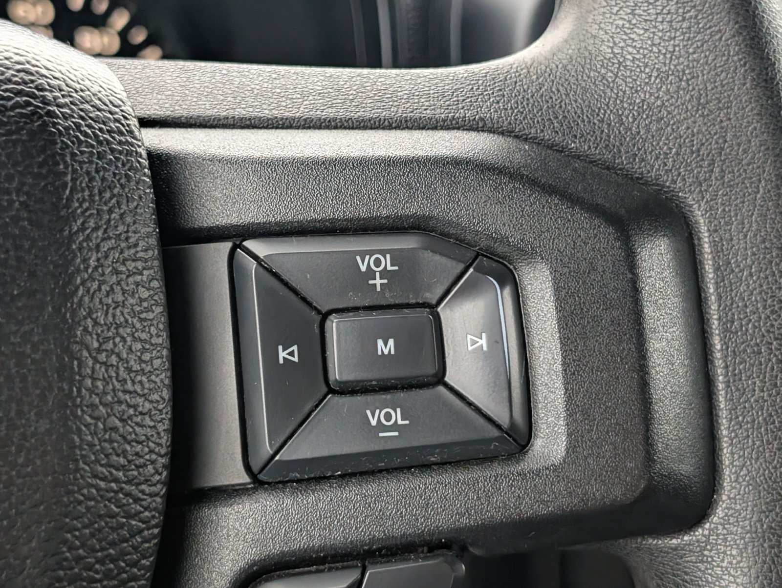 Used 2017 Ford F150 XL w/ Equipment Group 101A Mid AWD/4WD image 25