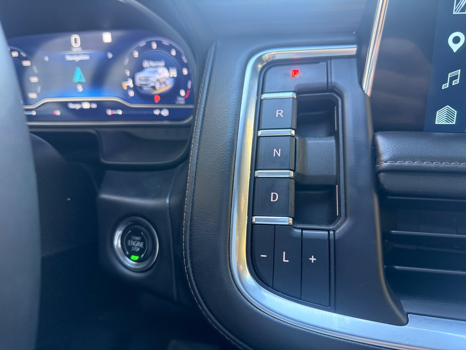 Used 2023 Chevrolet Tahoe High Country AWD/4WD image 21