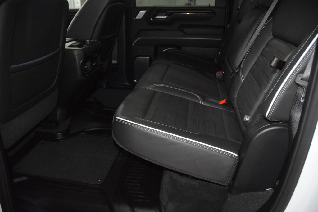 Used 2025 GMC Sierra 2500 AT4X AWD/4WD image 50