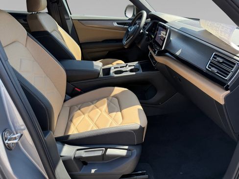 New 2026 Volkswagen Atlas Cross Sport SE AWD/4WD image 9