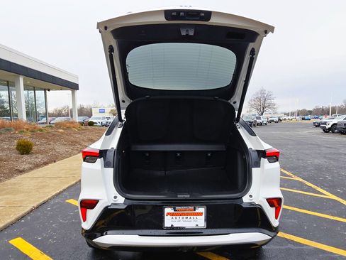 New 2026 Buick Envista Sport Touring w/ Convenience II Package image 8