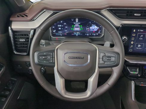 Used 2025 GMC Sierra 1500 Denali w/ Denali Reserve Package AWD/4WD image 15