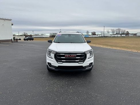 Used 2022 GMC Terrain AT4 w/ LPO, Floor Liner Package image 8