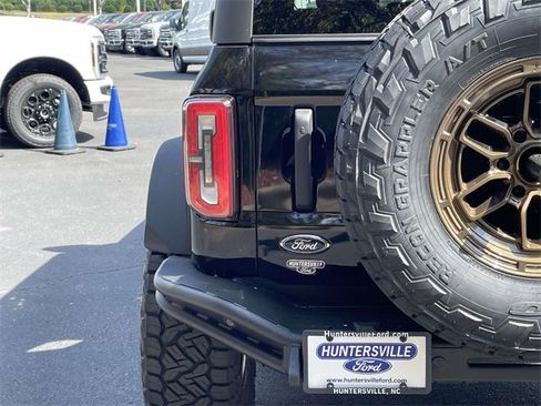 New 2025 Ford Bronco Badlands image 32