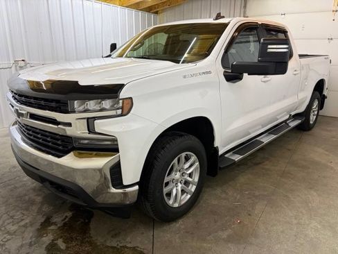 Used 2020 Chevrolet Silverado 1500 LT w/ True North Edition AWD/4WD image 3