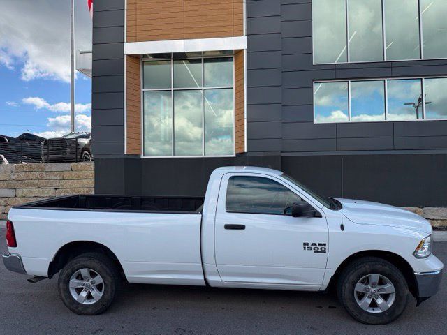Used 2023 RAM 1500 Classic SLT AWD/4WD image 2