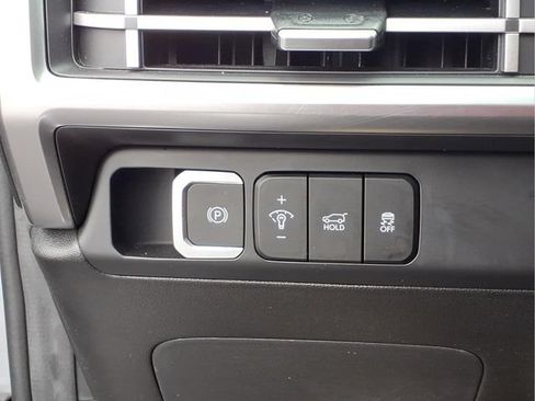 Used 2026 Hyundai Santa Fe SEL FWD image 15