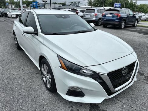 Used 2022 Nissan Altima 2.5 S FWD image 10