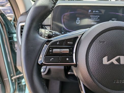 Certified 2025 Kia Seltos S FWD image 29