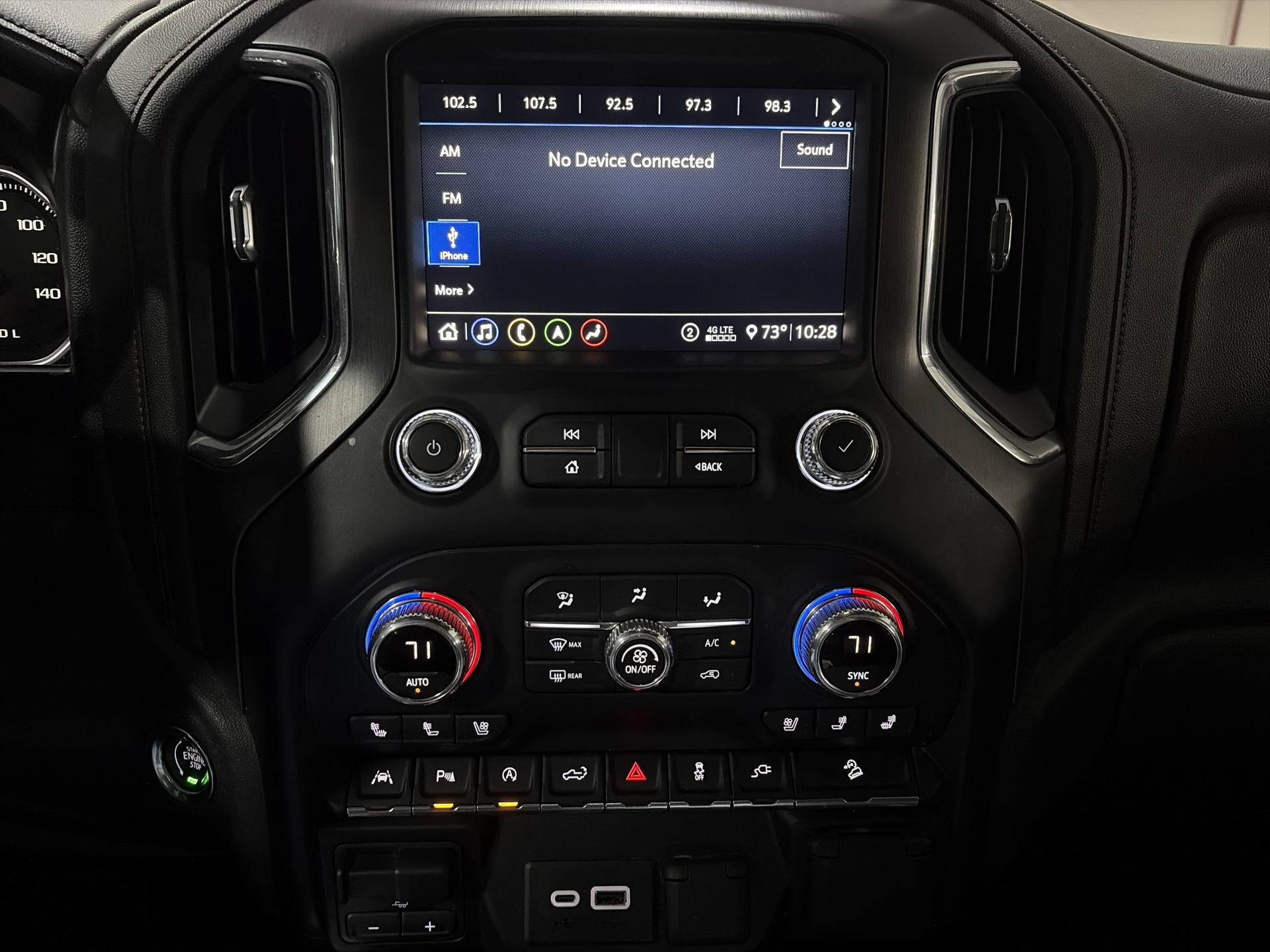 Used 2020 GMC Sierra 1500 AT4 w/ AT4 Premium Package AWD/4WD image 14