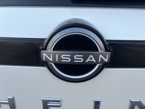 Certified 2023 Nissan Pathfinder SL w/ SL Premium Package image 35