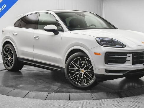Used 2024 Porsche Cayenne Coupe image 1