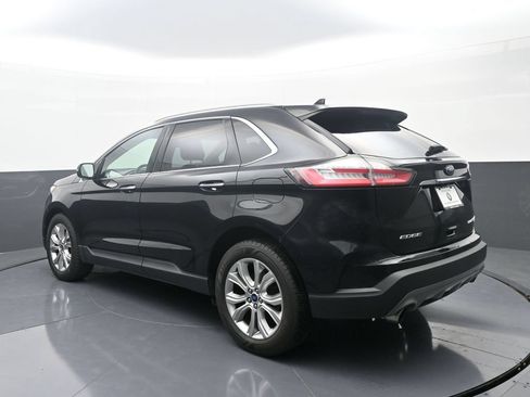 Used 2019 Ford Edge Titanium w/ Cold Weather Package AWD/4WD image 5