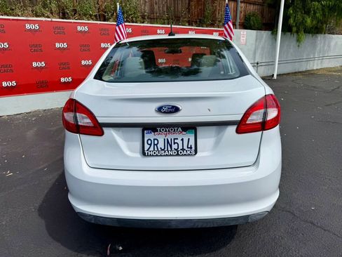 Used 2012 Ford Fiesta S FWD image 7