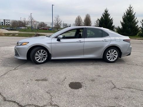 Certified 2023 Toyota Camry LE w/ Convenience Package image 5