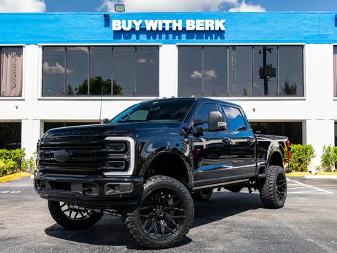 Used 2025 Ford F250 Platinum AWD/4WD image 1