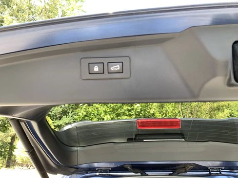 Used 2022 Subaru Outback Limited AWD/4WD image 36