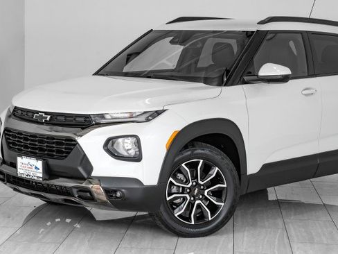 Used 2023 Chevrolet TrailBlazer ACTIV w/ Technology Package FWD image 65