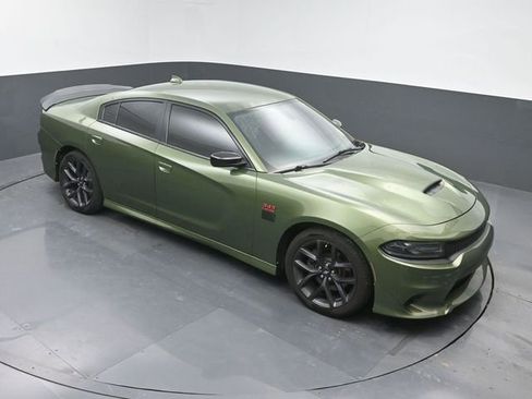 Used 2020 Dodge Charger R/T w/ Plus Group RWD image 35