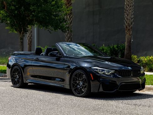 Used 2020 BMW M4 Convertible w/ Competition Package RWD image 15