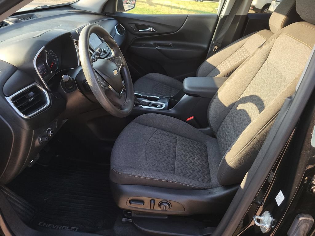 Used 2023 Chevrolet Equinox LT AWD/4WD image 27