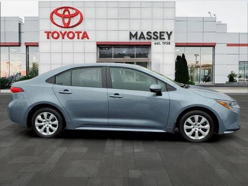 Used 2026 Toyota Corolla LE image 17