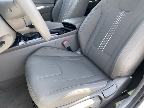 Certified 2026 Hyundai Elantra Sport FWD image 15