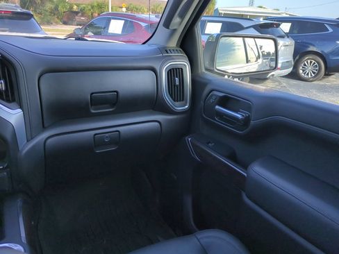 Used 2022 GMC Sierra 1500 SLT w/ SLT Premium Plus Package AWD/4WD image 17