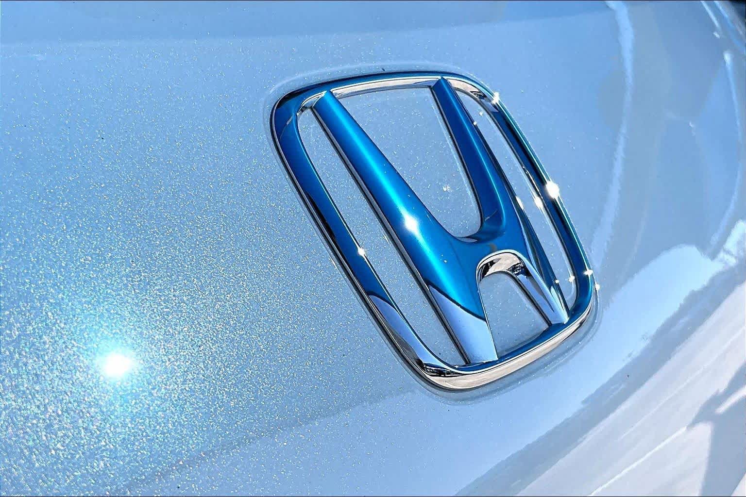 Used 2025 Honda HR-V Sport image 30