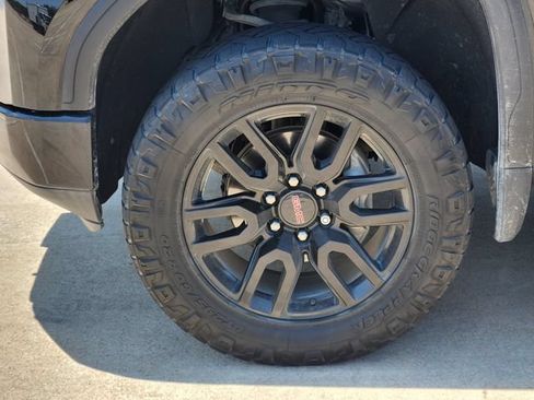 Used 2020 GMC Sierra 1500 AT4 w/ AT4 Premium Package AWD/4WD image 10