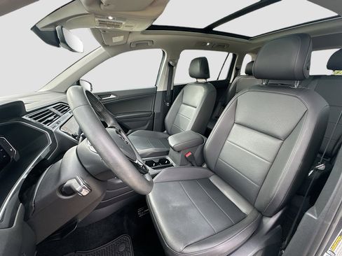 Used 2020 Volkswagen Tiguan SEL image 21