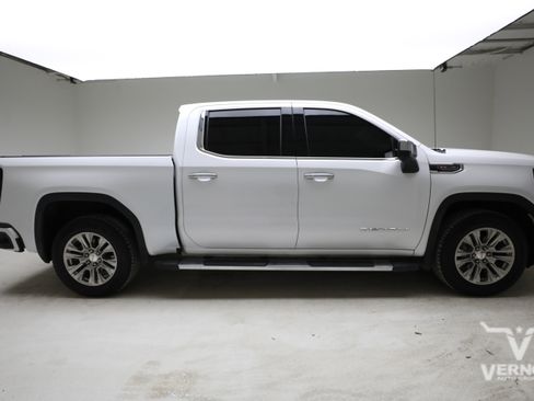Used 2024 GMC Sierra 1500 Denali AWD/4WD image 6