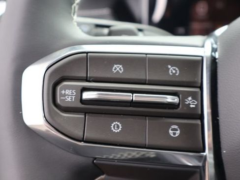 New 2026 GMC Acadia Denali w/ Super Cruise Package FWD image 26