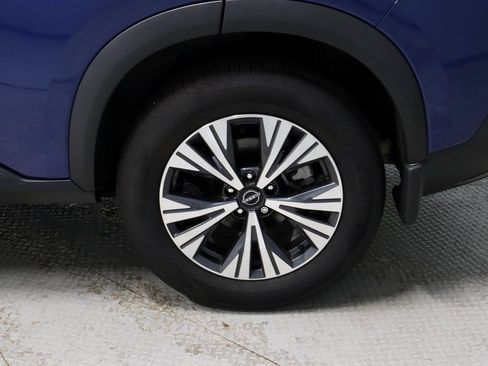 Certified 2022 Nissan Rogue SV image 19