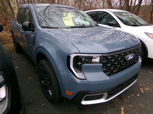 New 2026 Ford Maverick Lariat image 3