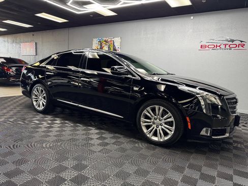 Used 2018 Cadillac XTS Luxury image 1