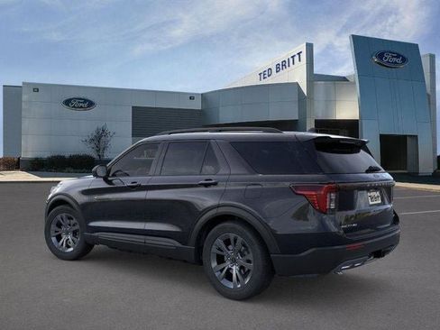 New 2026 Ford Explorer Active w/ Active Comfort Package image 5