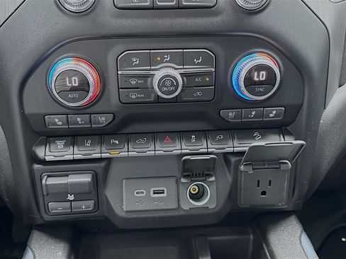 Used 2021 GMC Sierra 2500 Denali image 12