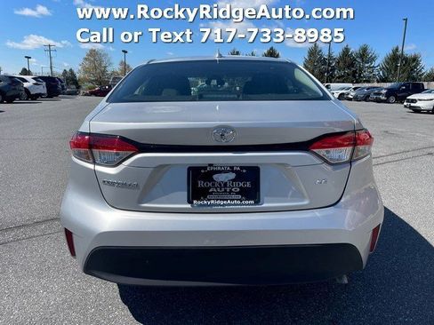 Used 2025 Toyota Corolla LE image 6