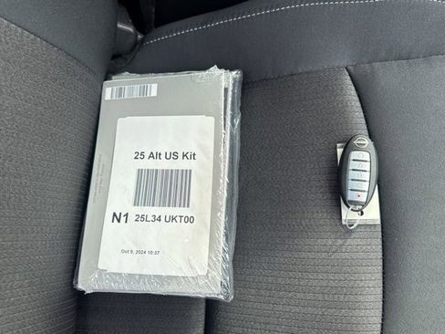 Used 2025 Nissan Altima 2.5 SV image 20
