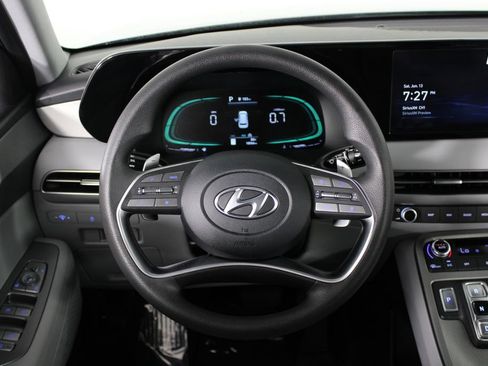 Certified 2025 Hyundai Palisade SE FWD image 21