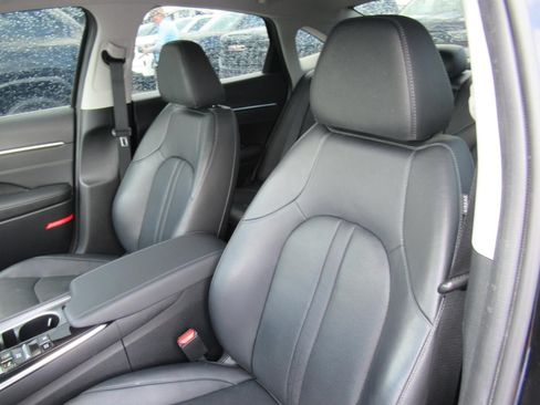 Used 2022 Hyundai Sonata Limited FWD image 17