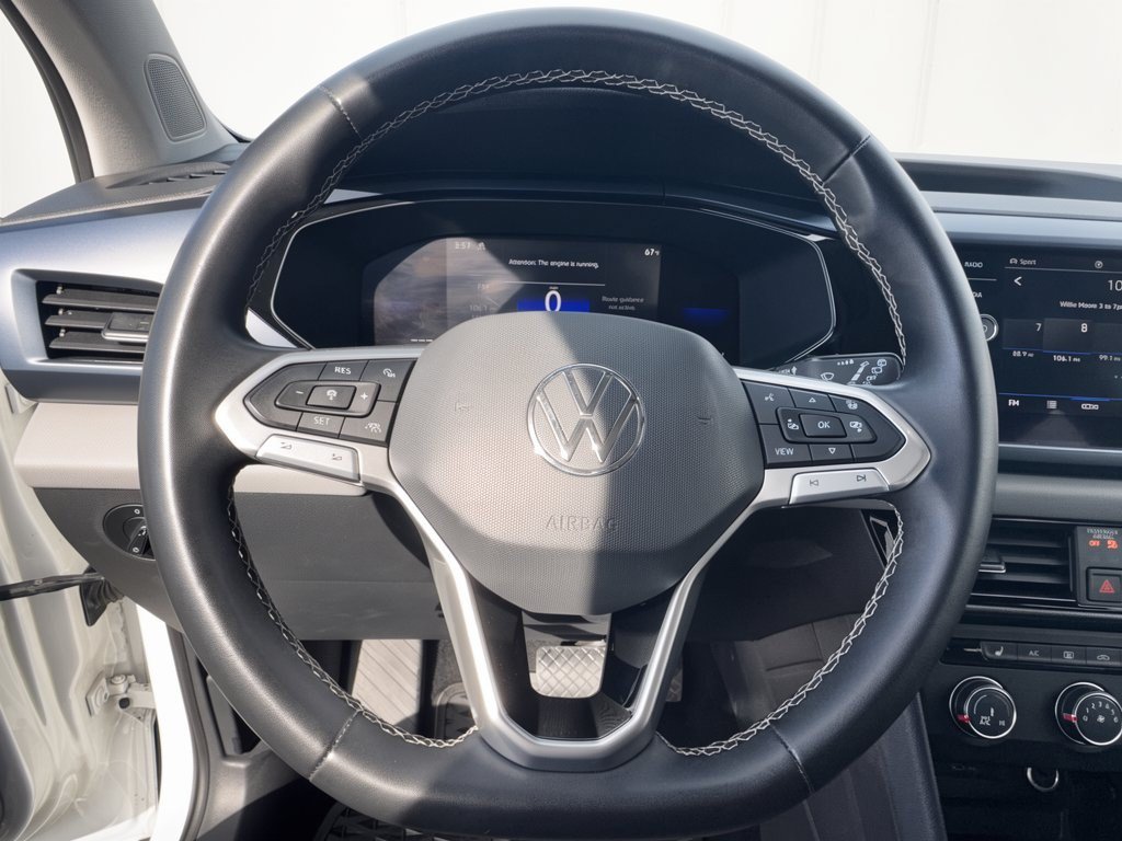 Certified 2022 Volkswagen Taos SE w/ Panoramic Sunroof Package AWD/4WD image 10